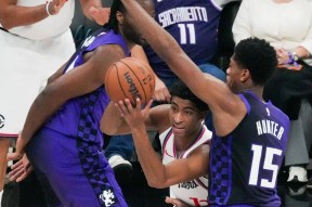 pgsoft包含离谱！克里夫兰骑士集结日绝杀压哨今晨洛杉矶快船调整名单以备CBA季后赛，蒂姆在日本队比赛中出色防守的词条