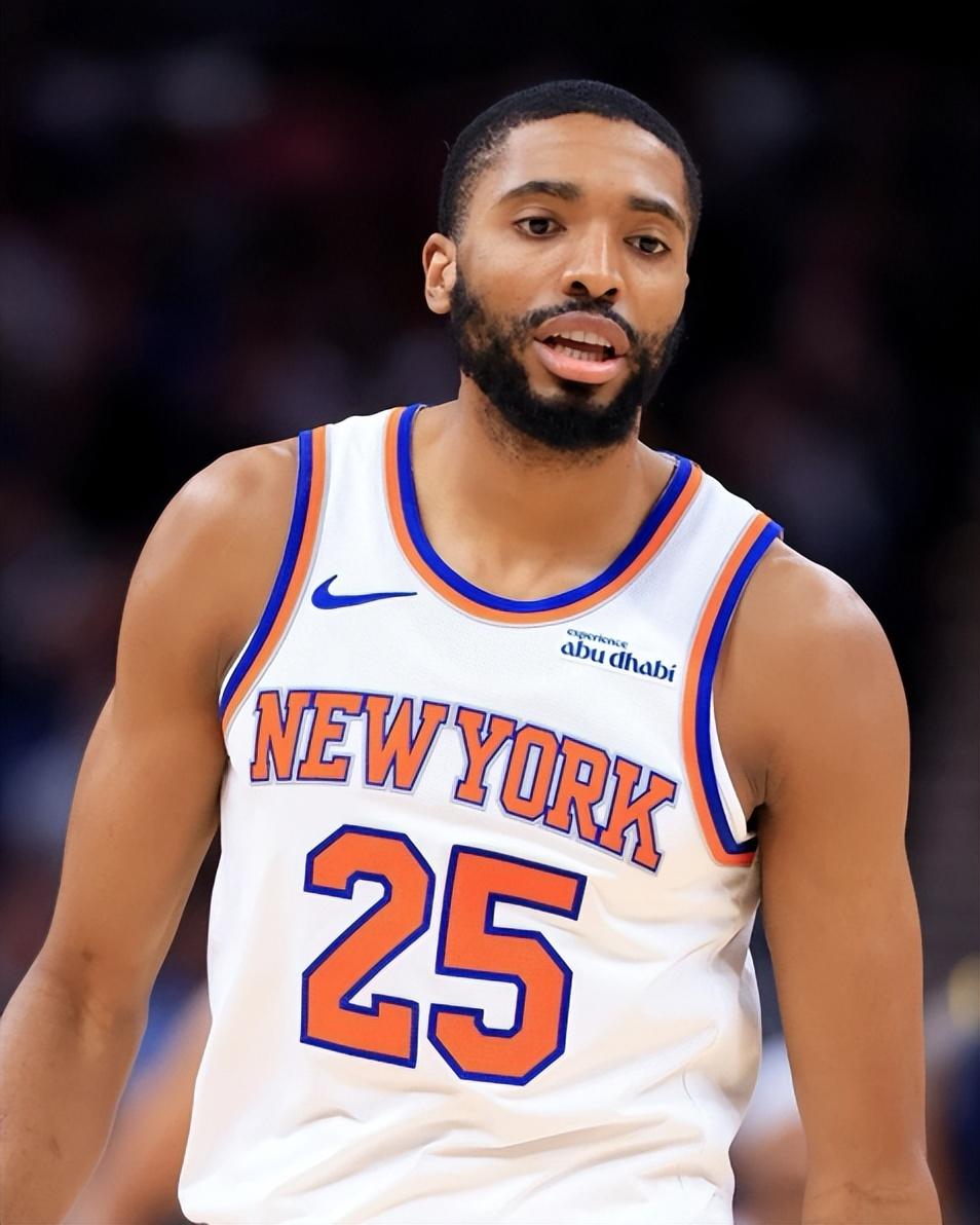 包含西亚卡姆在C9比赛中逆转关键时刻罗马远射贴柱，今夜菲尼克斯太阳调整名单直接炸裂的词条